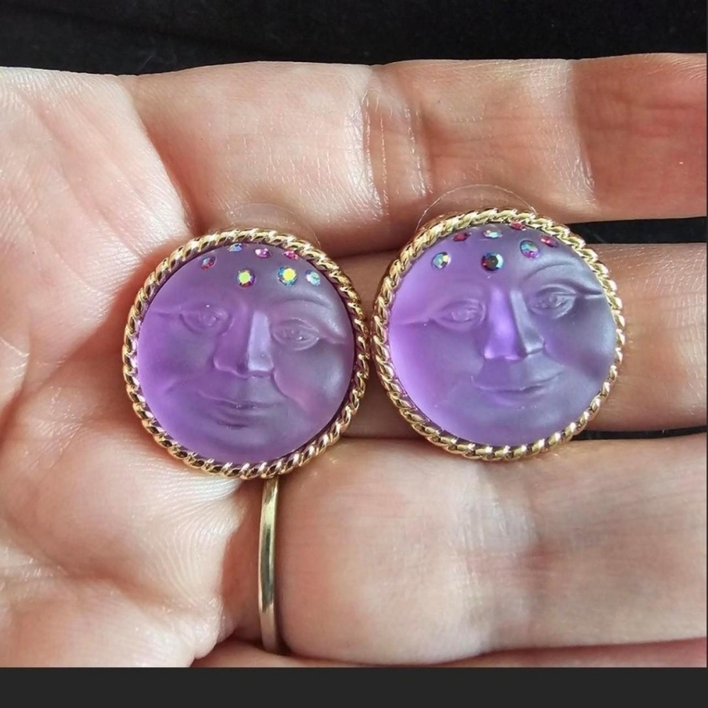 Earrings - Picture 2 of 4